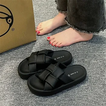 non-slip tumedad tossud mängida tossud Sussid väljas sandaalid naiste kingad naiste suveks varbavahed 2022 sport luxary YDX1